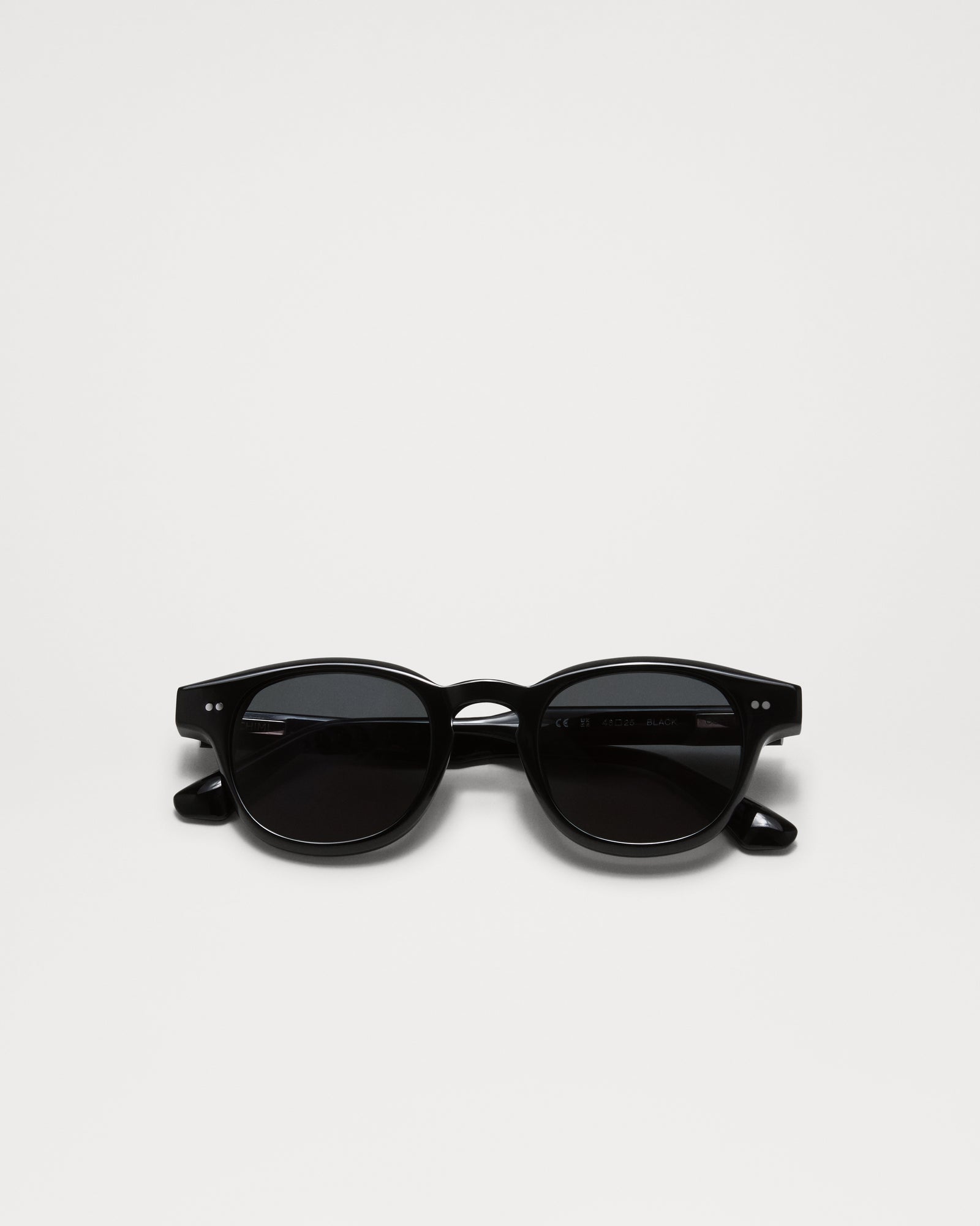 01 | Black