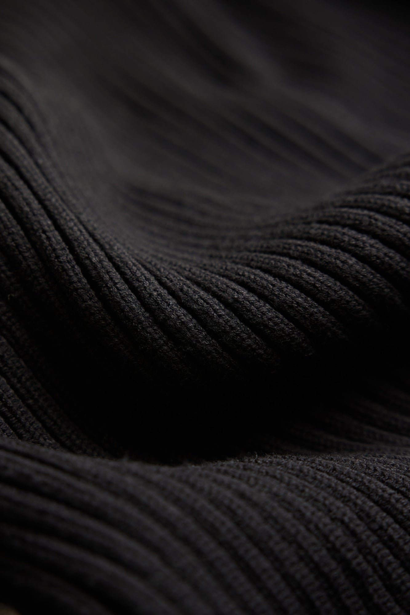 RAINS Sapa Knit Crew Neck Black Long Sleeve