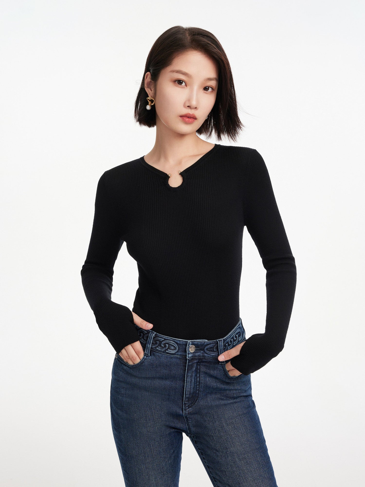 Wool Fit Long-Sleeves Sweater Top | Black