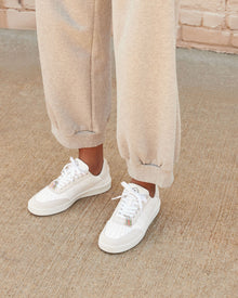Color: White
