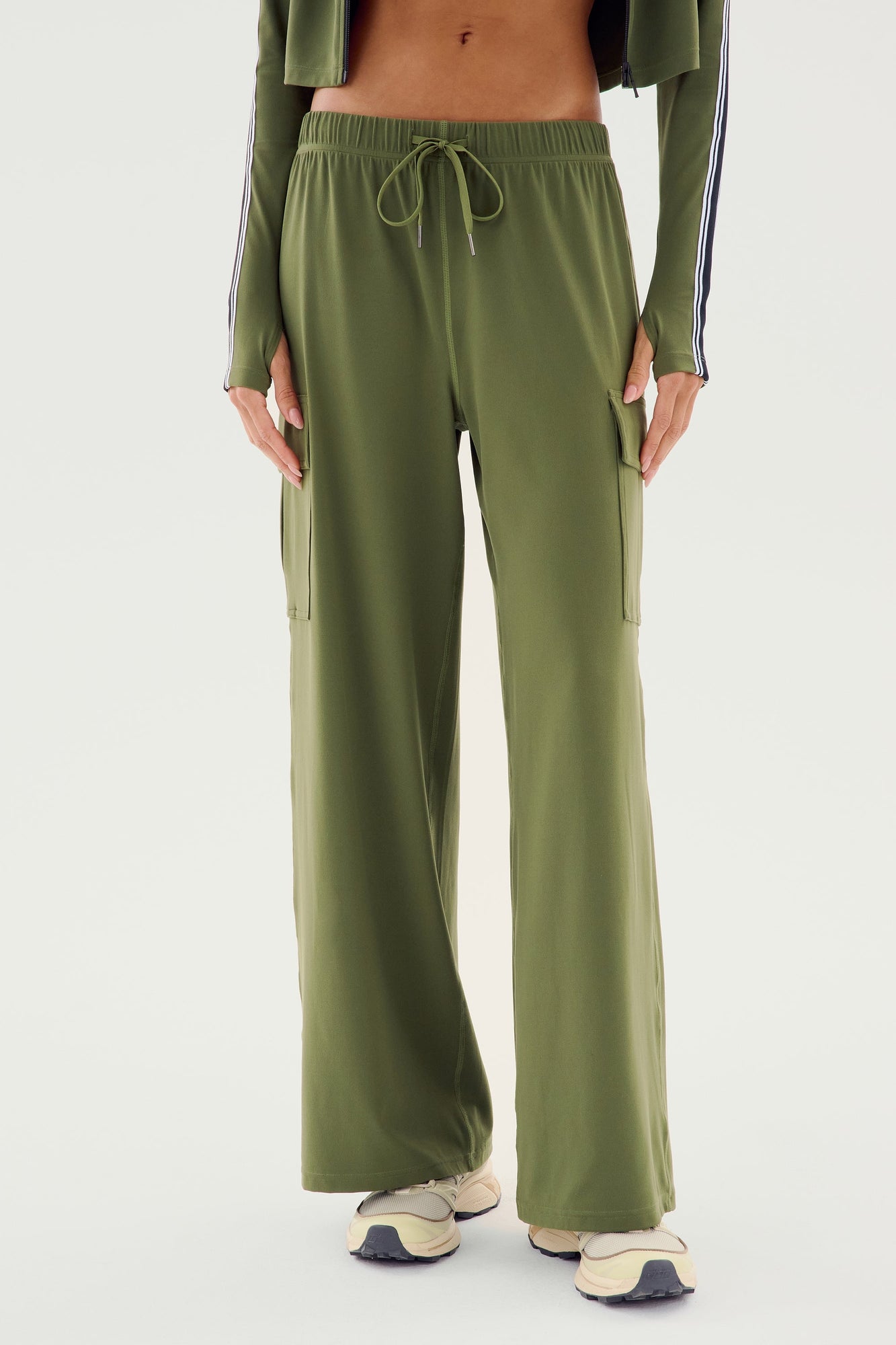 Alex Airweight Cargo Pant | Olive