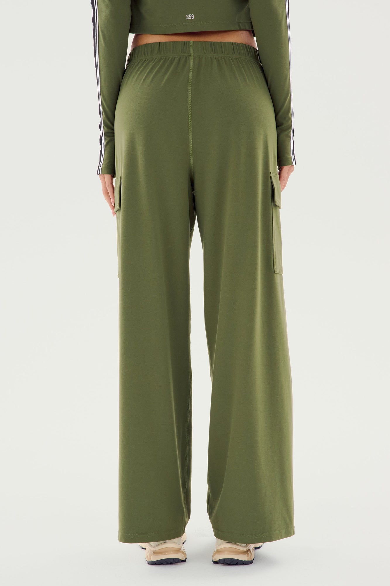 Alex Airweight Cargo Pant | Olive