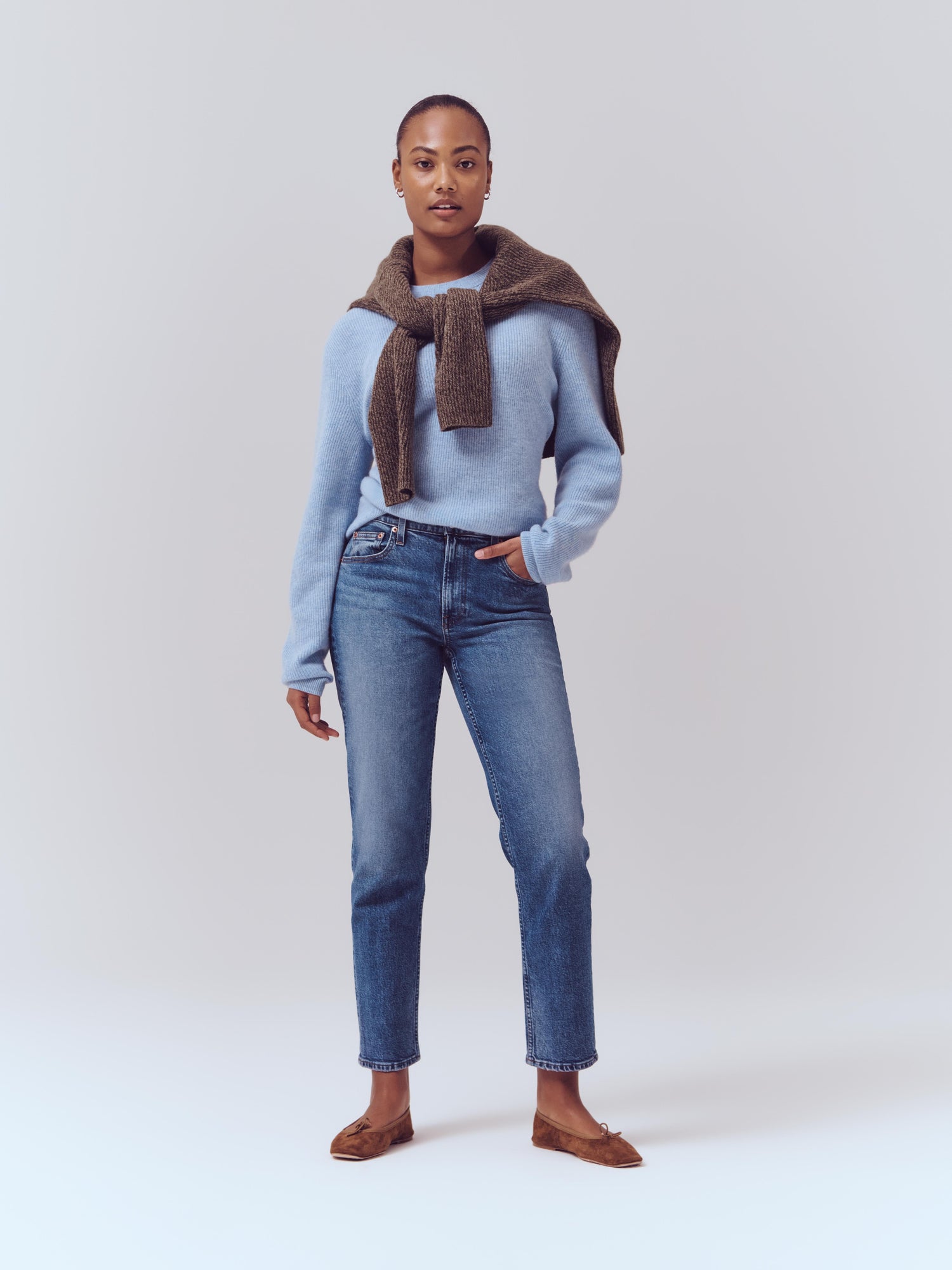 Photo |CAPTION| Ange Marie is 5'10" and wearing a size 26