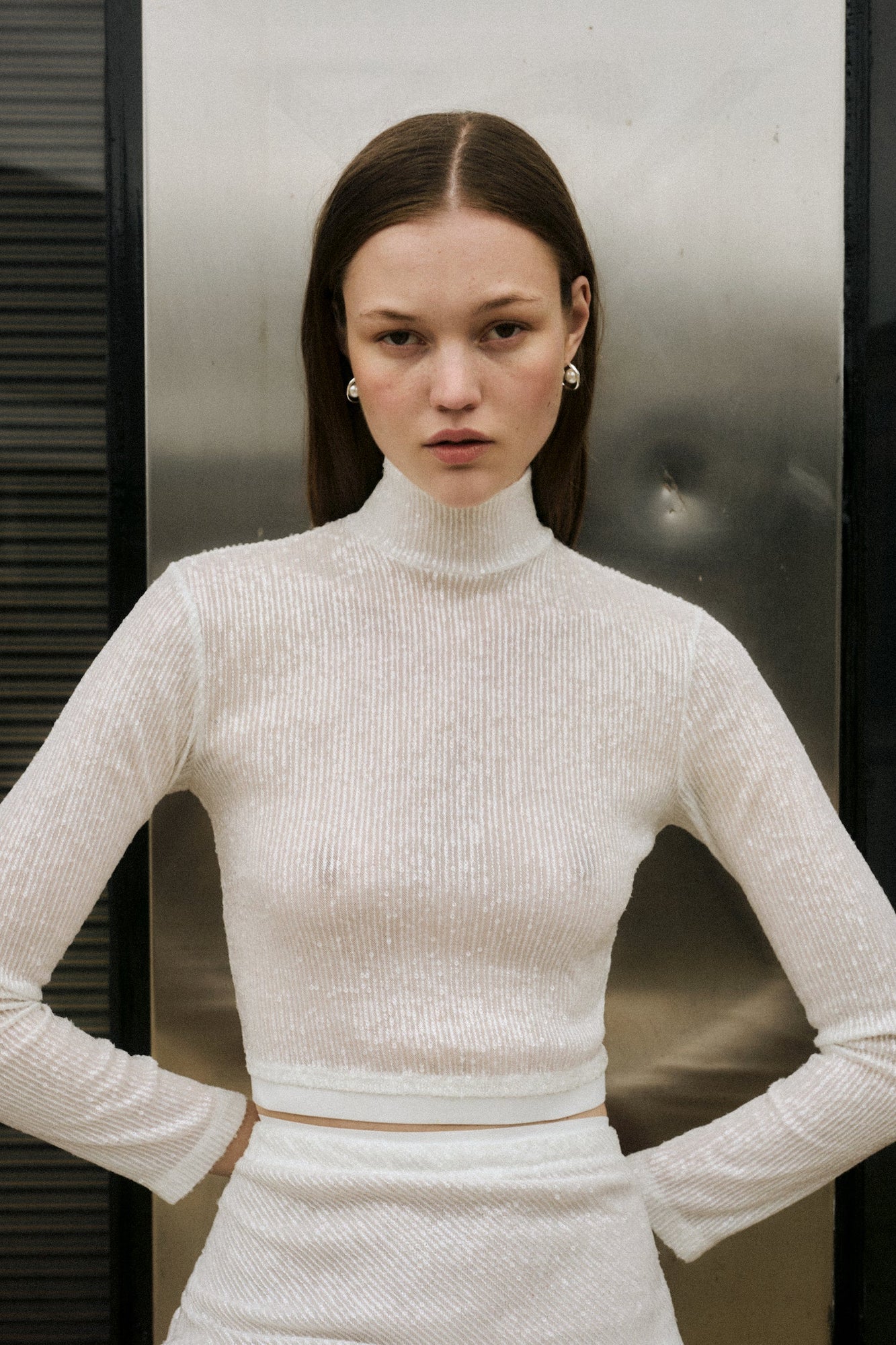 Sequin Cropped L/S Mock Neck | Off White