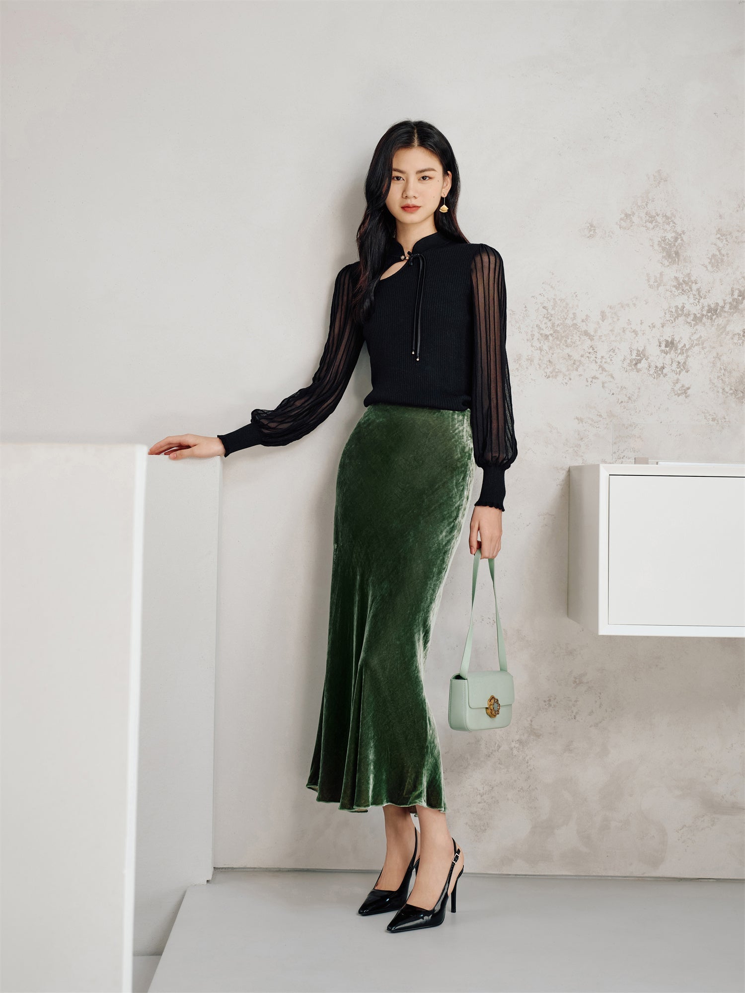 Chinese Style Pullover Sweater | Black