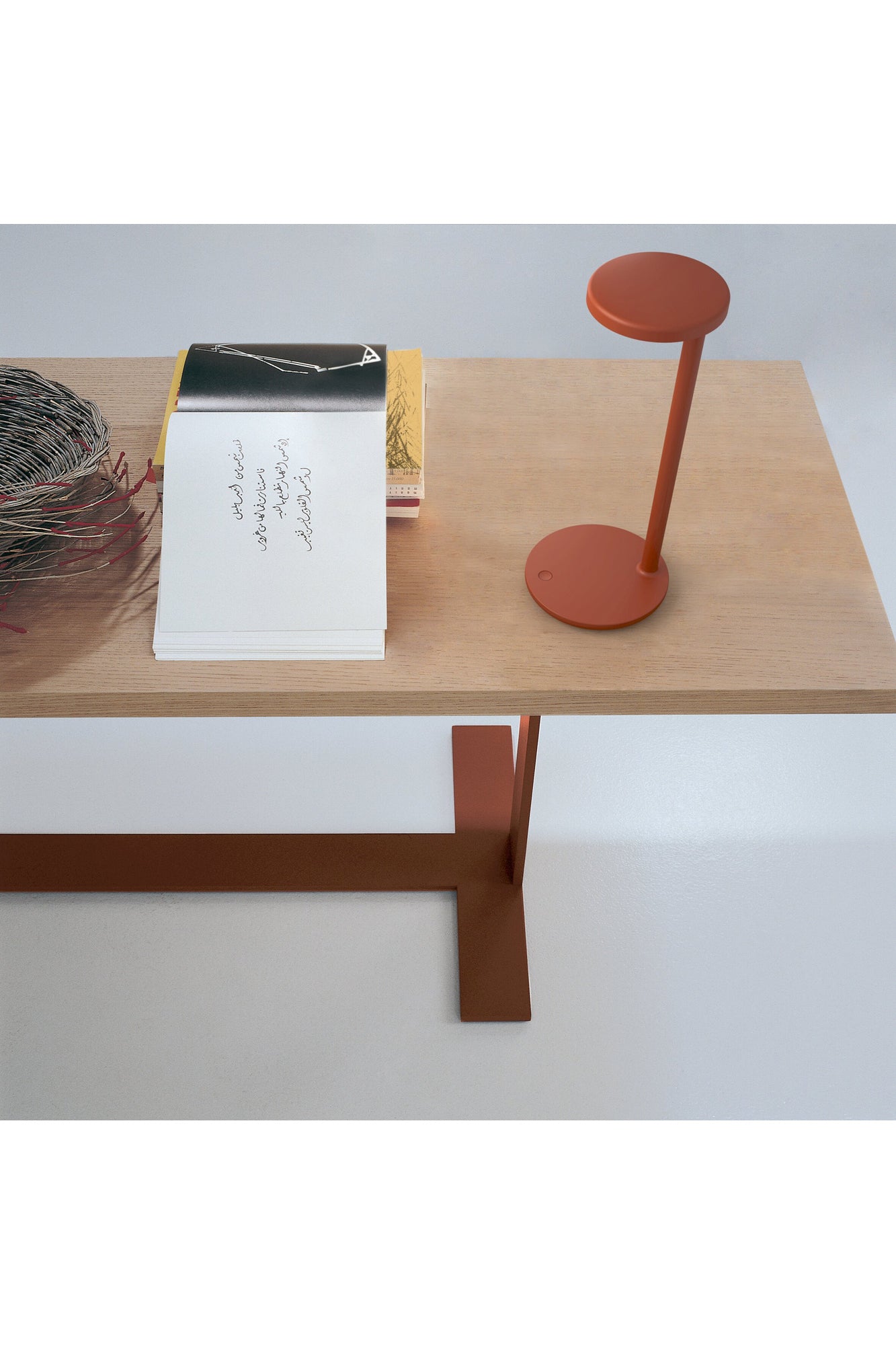 Oblique Table 3000K | Brown
