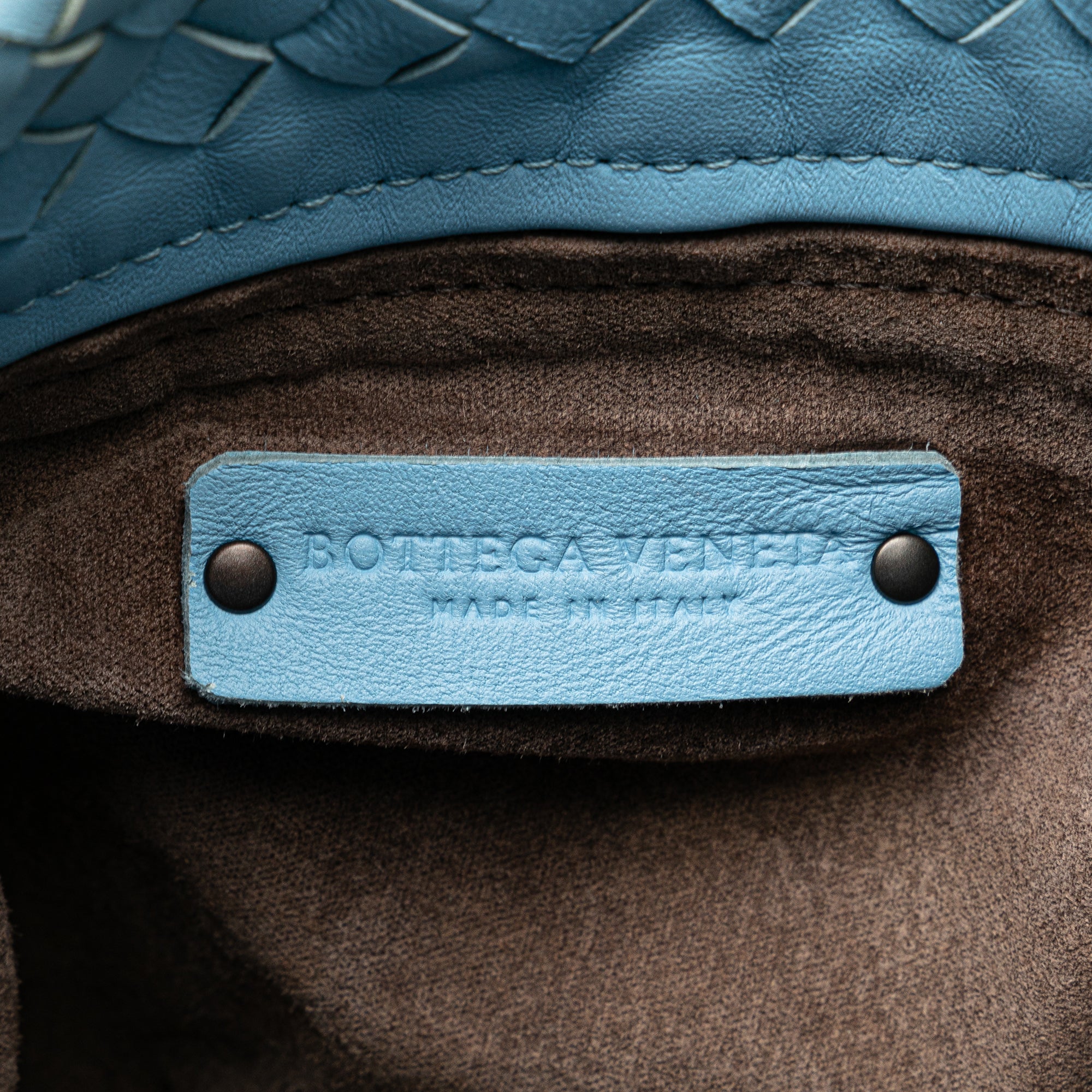 Bottega Veneta | Pre-Owned Nappa Intrecciato Bucket Bag | Blue/Light Blue