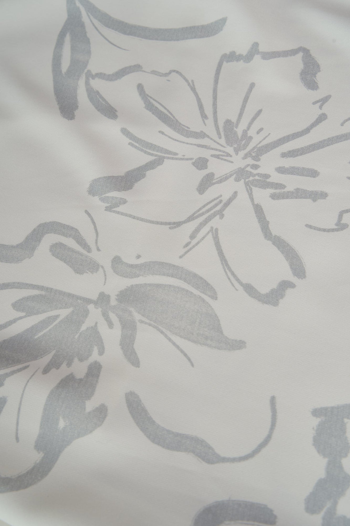 Halston | Nevean Caftain In Foil Crepe | Inked Floral