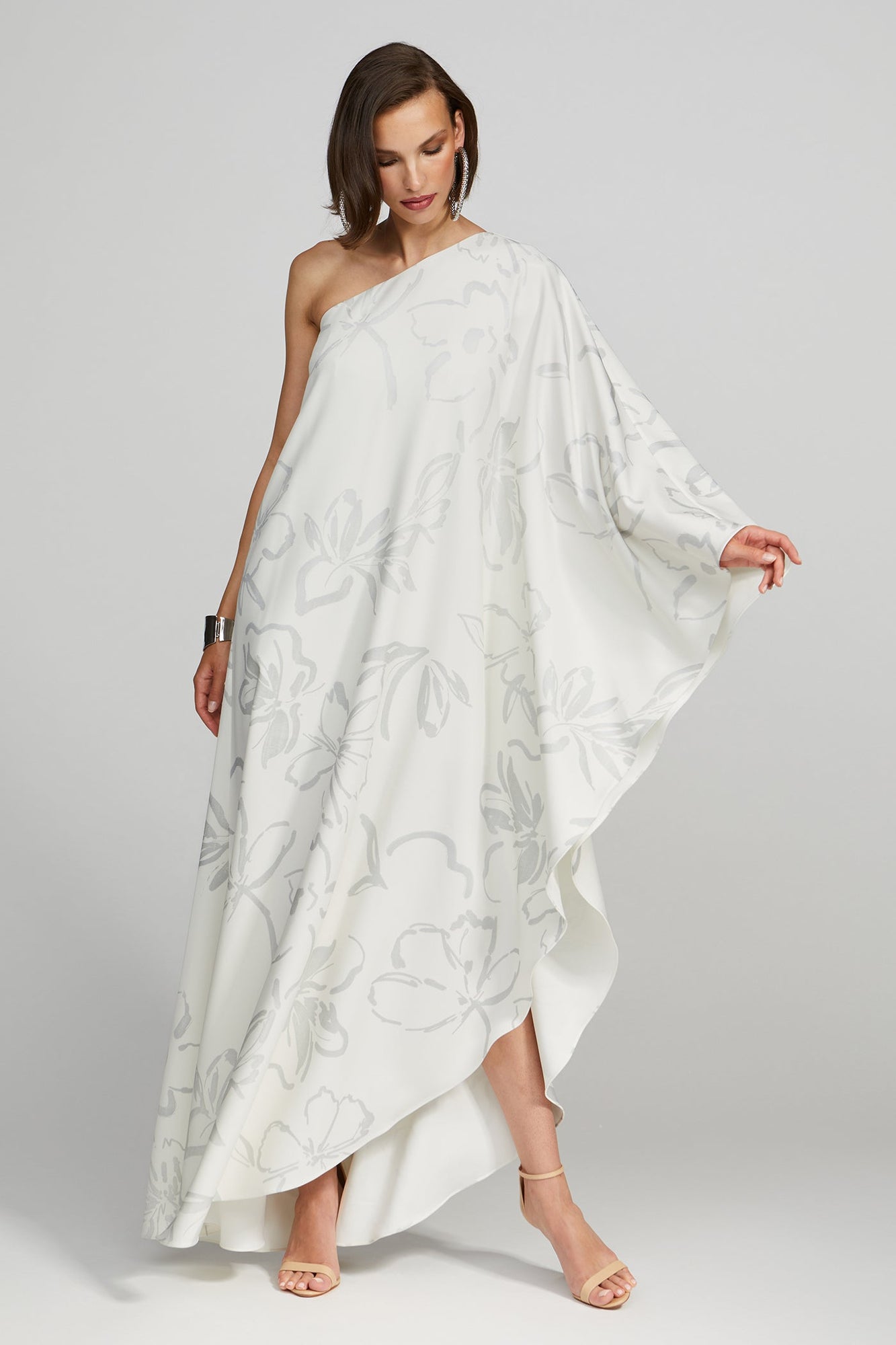 Halston | Nevean Caftain In Foil Crepe | Inked Floral