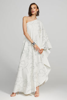 Halston | Nevean Caftain In Foil Crepe | Inked Floral