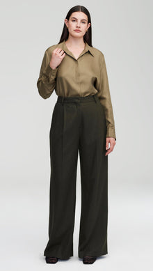 Collared Shirt in Silk Twill | Moss