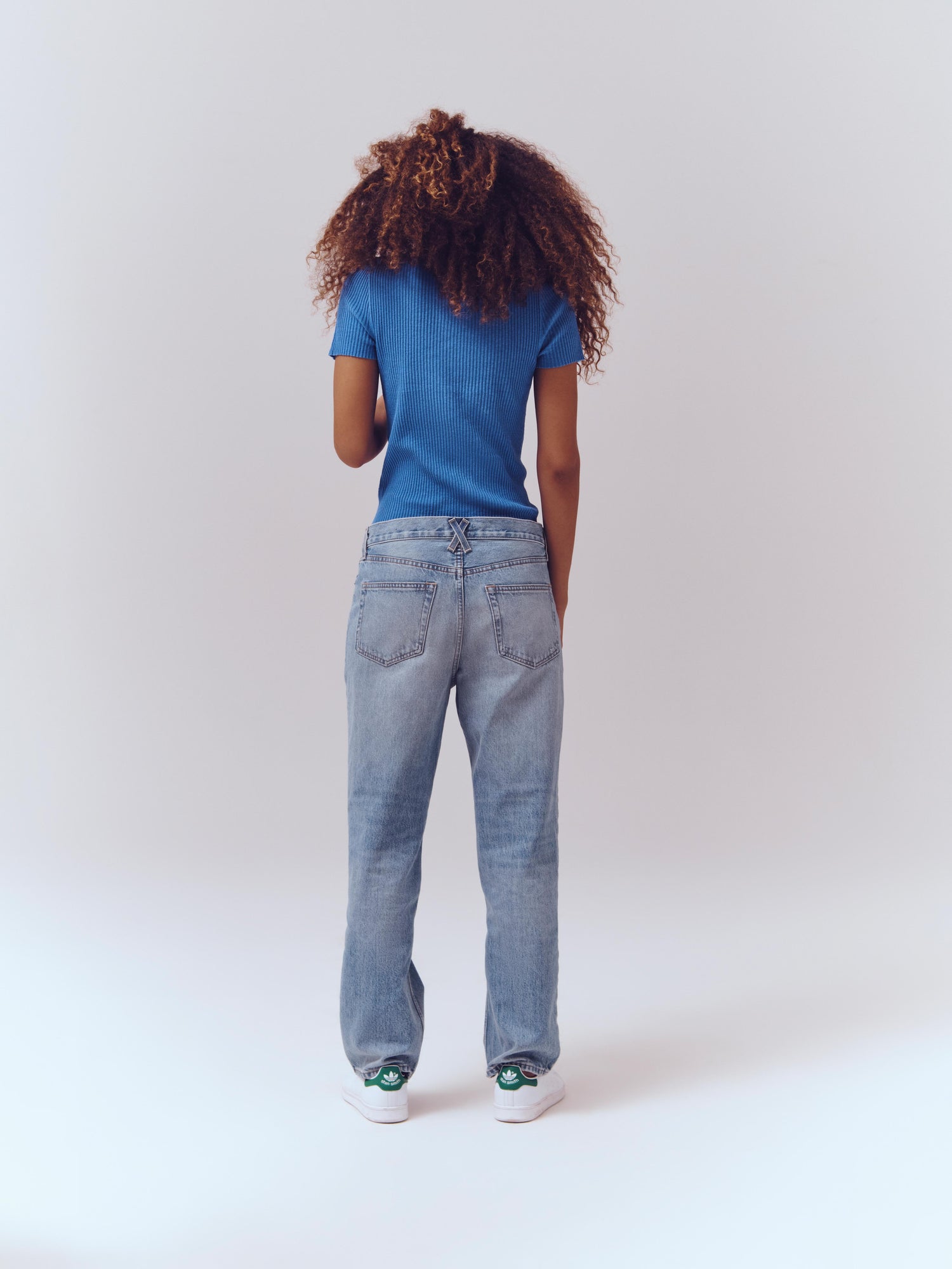 Women | Bev Relaxed Mid Rise | Vintage Light Indigo