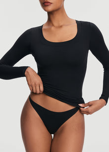 Scoop Neck Long Sleeve Top | Black