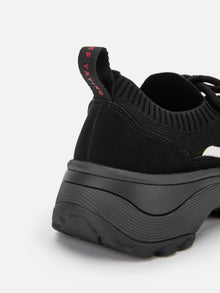 Sneaker | Black