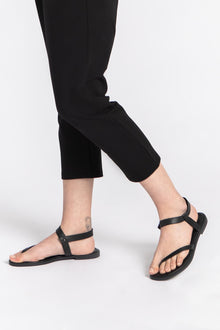 Essie Sandals | Black