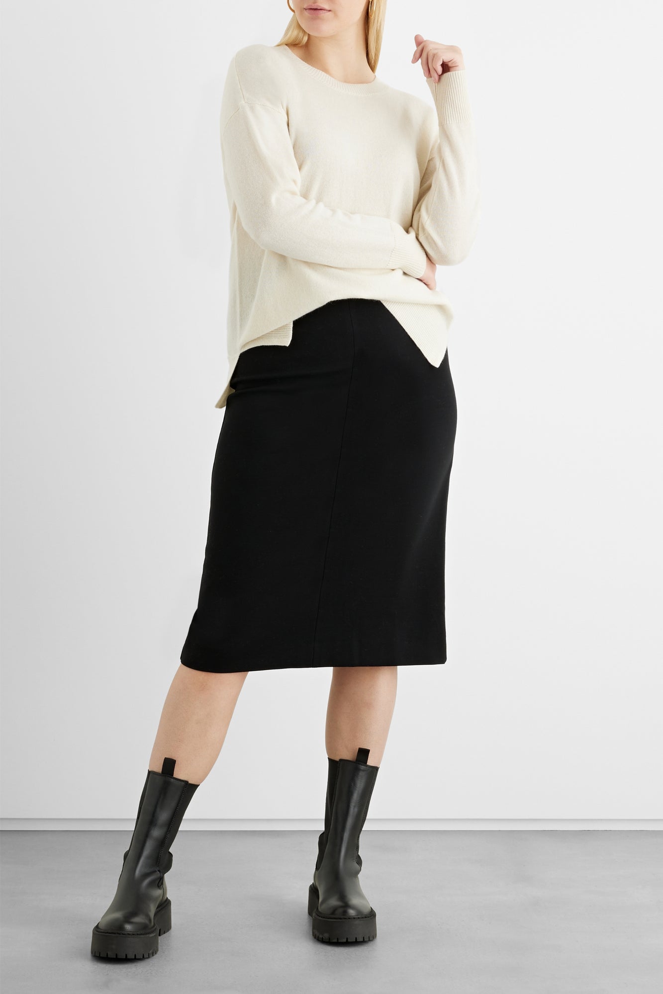 Women | Iris & Ink | Crew Neck Sweaters | Cream