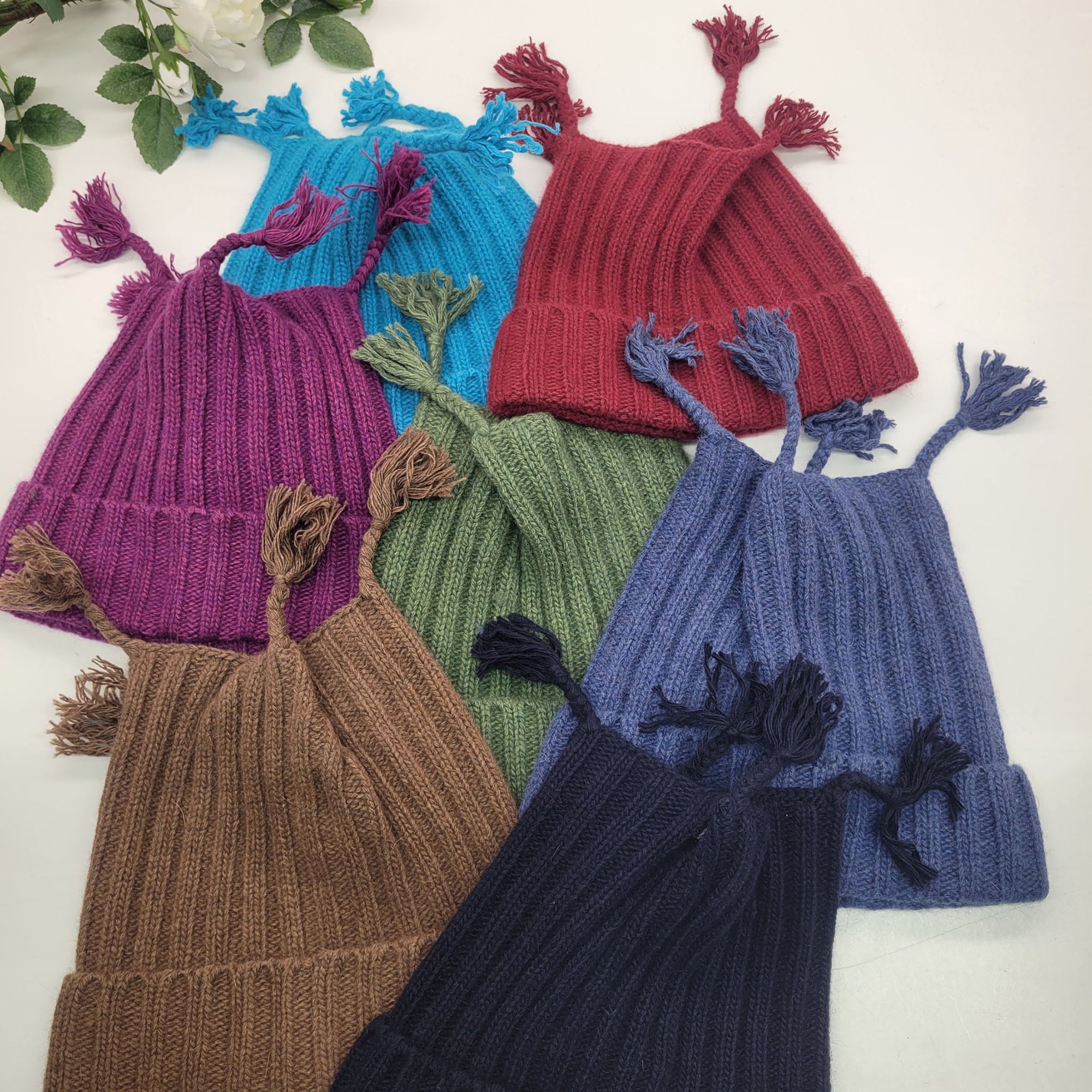 Kids | Chunky Hat with Tassles | Walnut