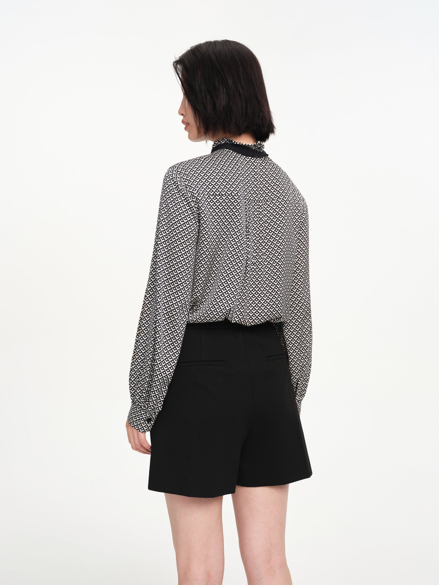 Geometric Hearts Print Blouse | Black