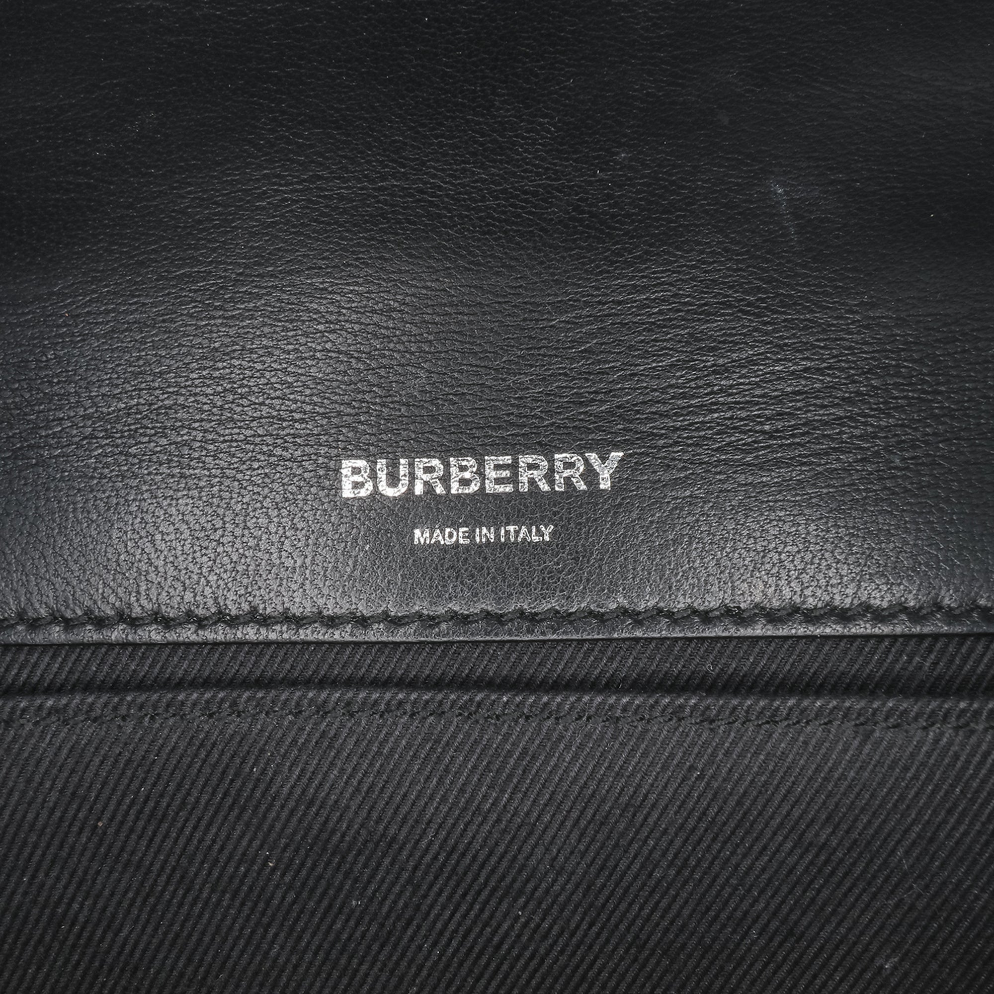Burberry | Pre-Owned Small Patent Horseferry Lola Crossbody | Black
