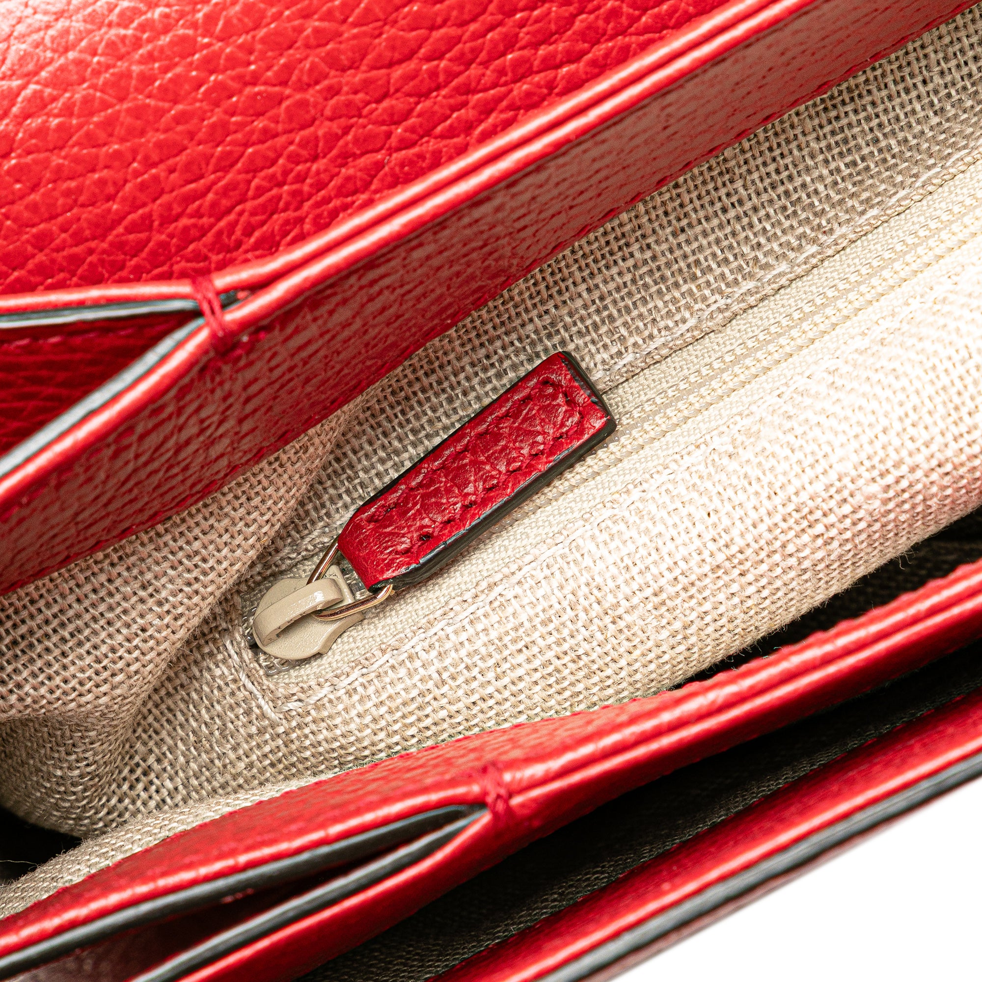 Gucci | Pre-Owned Medium Dollar Calf Interlocking G Satchel | Red