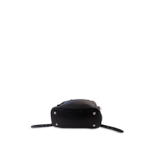 Louis Vuitton | Pre-Owned Taurillon Armand LV Circle | Black
