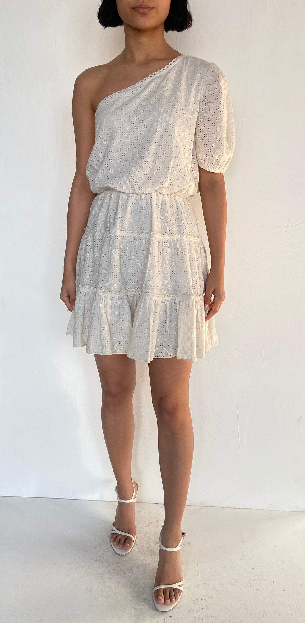 Hemant & Nandita | One-Shoulder Half-Sleeve Short Dress | White