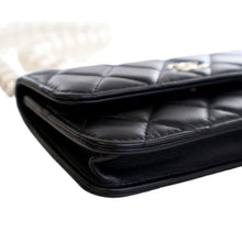 Chanel | Pre-Owned Quilted Lambskin Maxi Pearls Clutch With Chain | Black