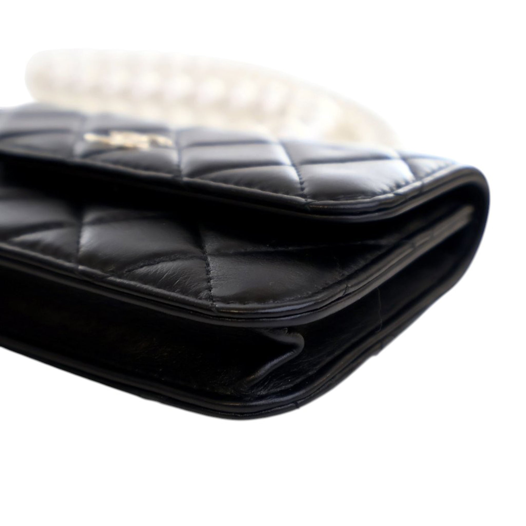 Chanel | Pre-Owned Quilted Lambskin Maxi Pearls Clutch With Chain | Black