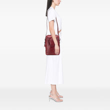 Louis Vuitton | Pre-Owned Cuir Bequia Porte Document Vertical Bag | Red