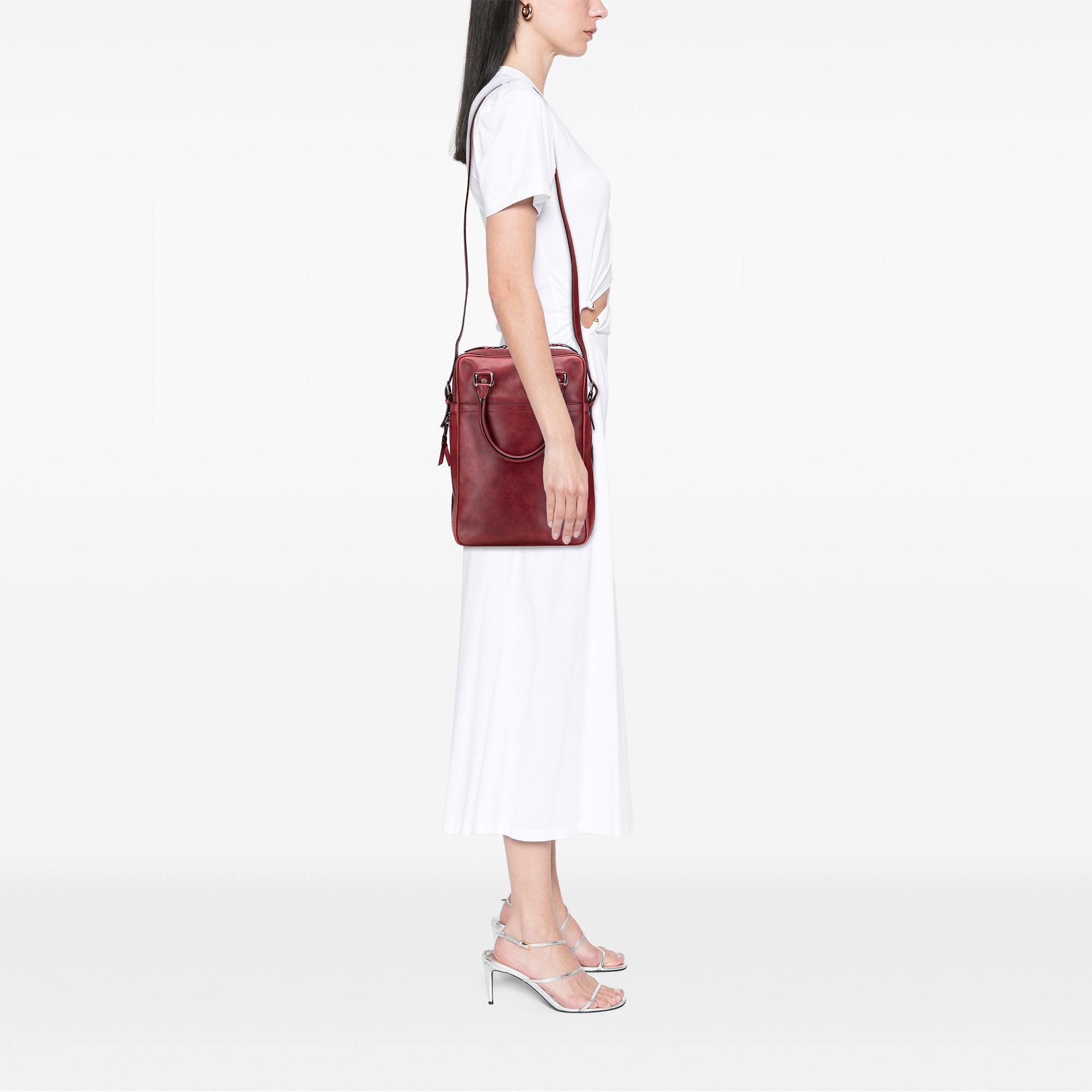 Louis Vuitton | Pre-Owned Cuir Bequia Porte Document Vertical Bag | Red