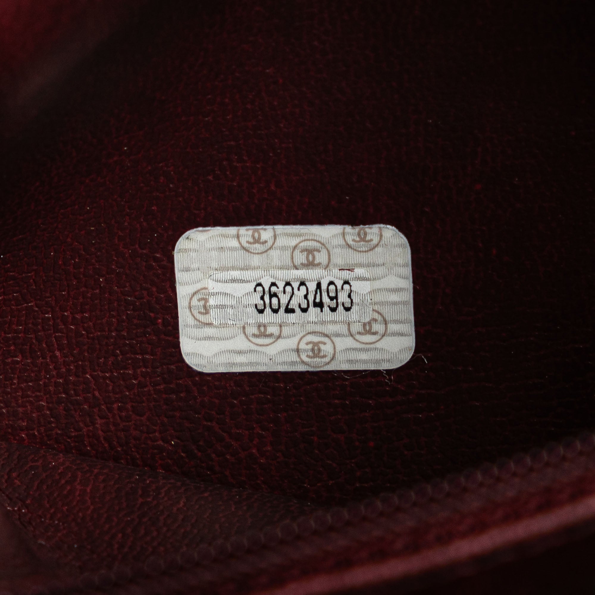 Chanel | Pre-Owned CC Caviar Pouch | Red/Burgundy