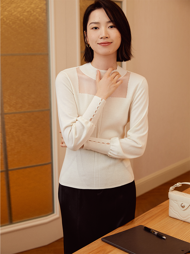Elegant Wool Knit Sweater | White
