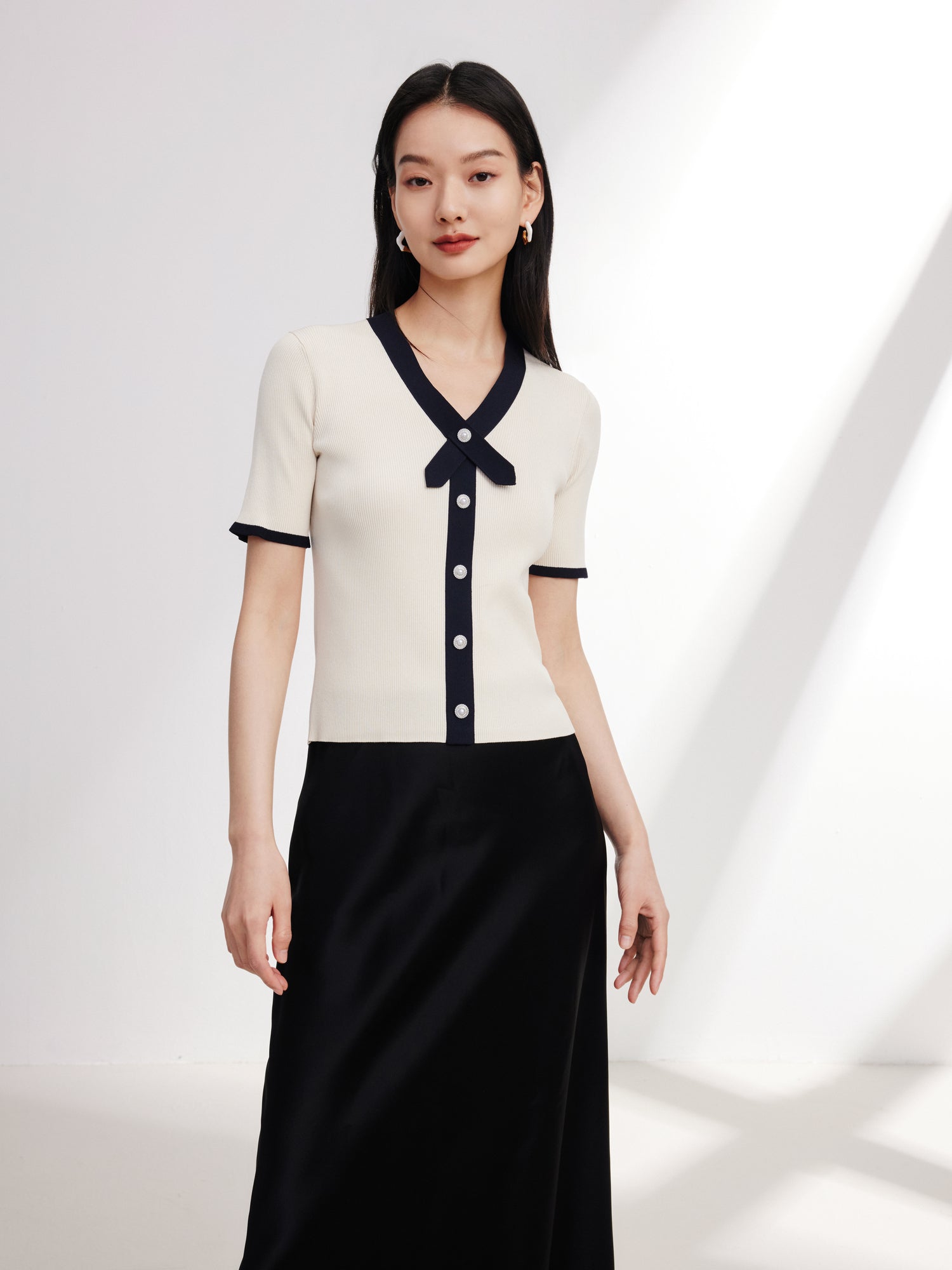 Short-Sleeved Color Block Knit Cardigan | Beige