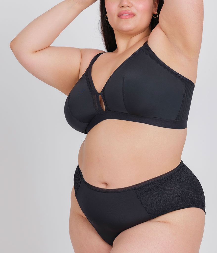 The Busty Bralette | Jet Black