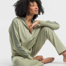 Women | Malibu Lounge Sweatpant | Light Sage / Sage