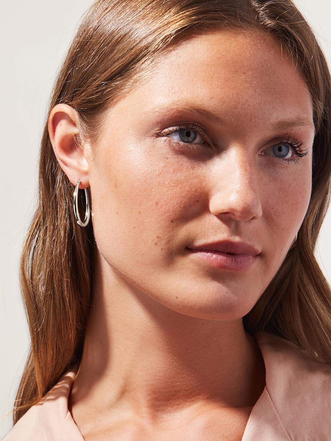 Silver Hoop Earrings - Cuidado Silver | Rhodium on Brass
