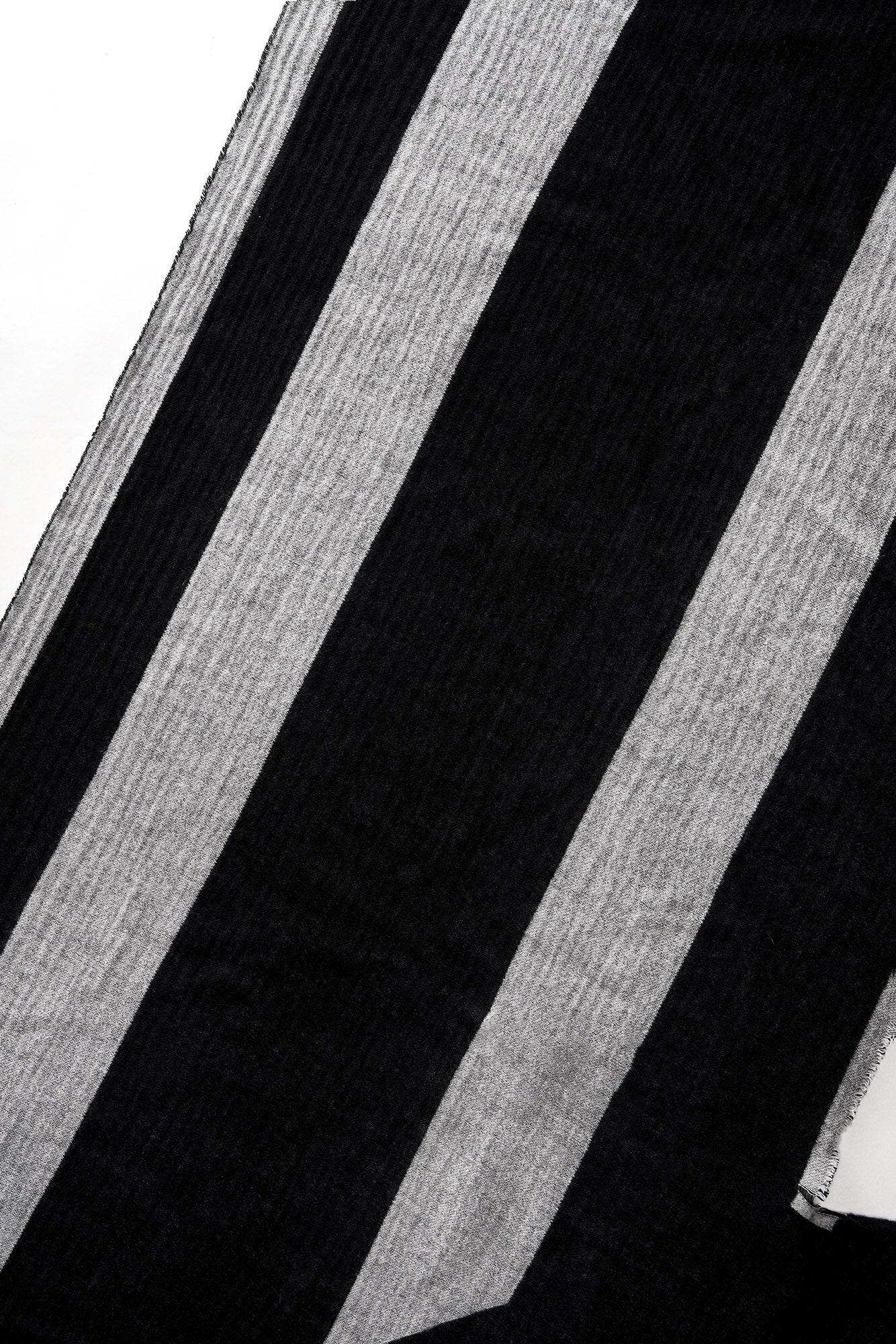 Womens | Icon Poncho | Black/Cool Gray