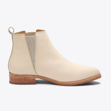 Product image 2 of the Everyday Chelsea Boot Bone