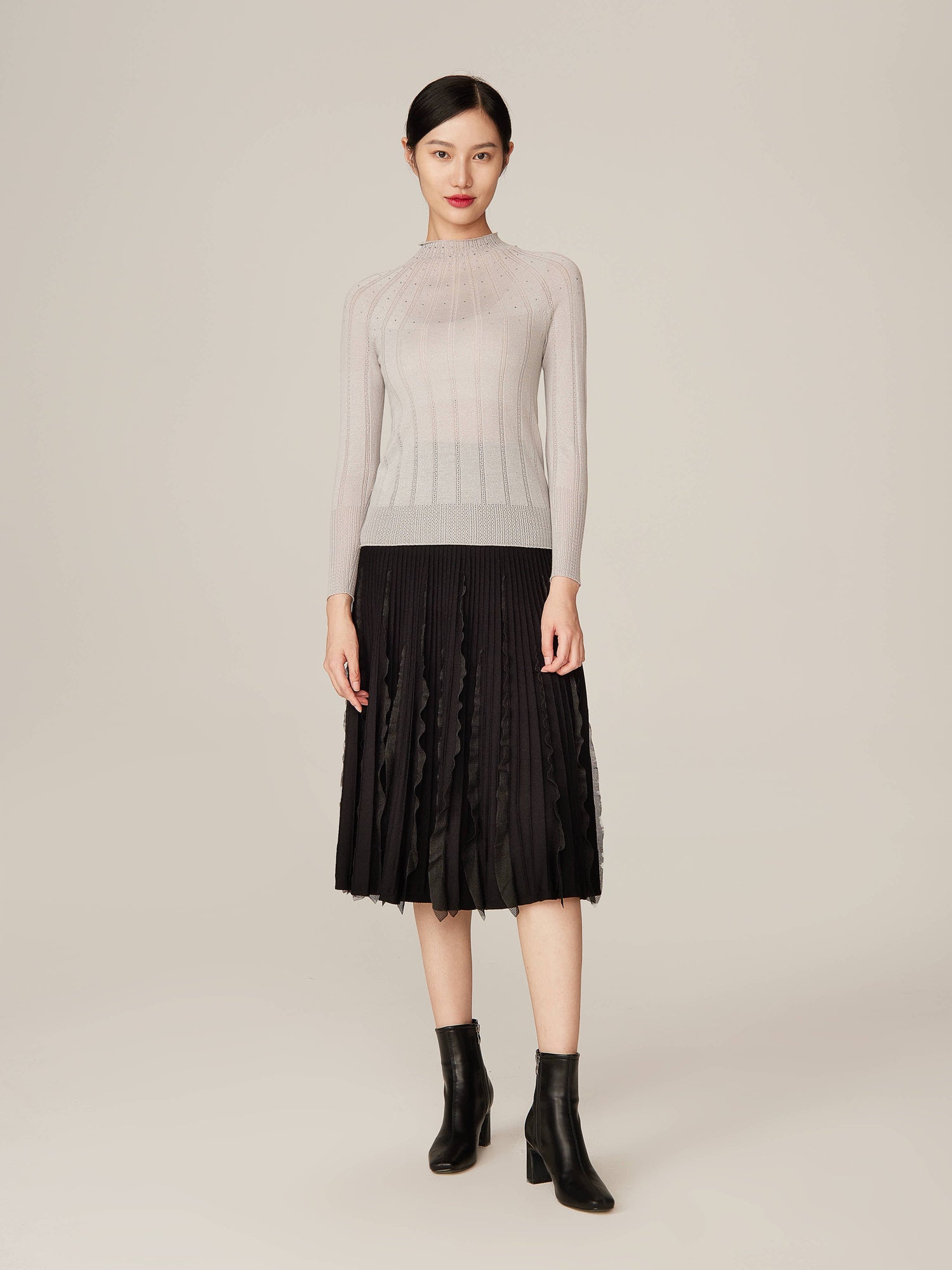 Bead Embellished Crop Knit Top | Grey
