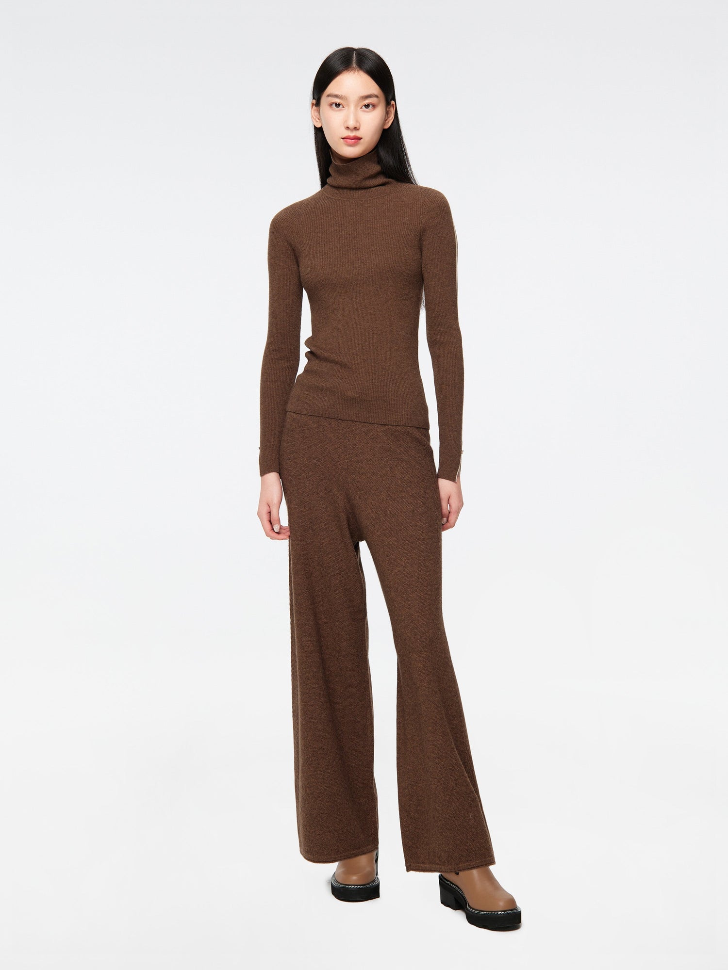 No-Dye Yak Cashmere Knit Top | Brown