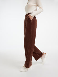 Slim-Cut Casual Track Trousers | Brown