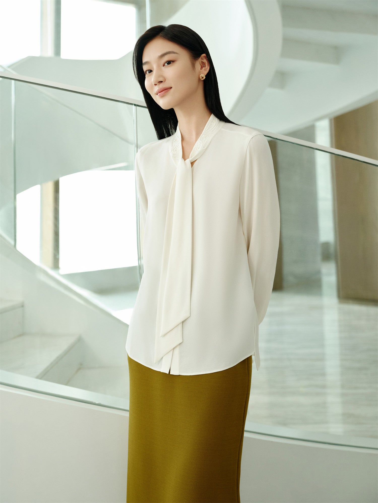 Silk Ribbon Embroidery Collar Shirt | White