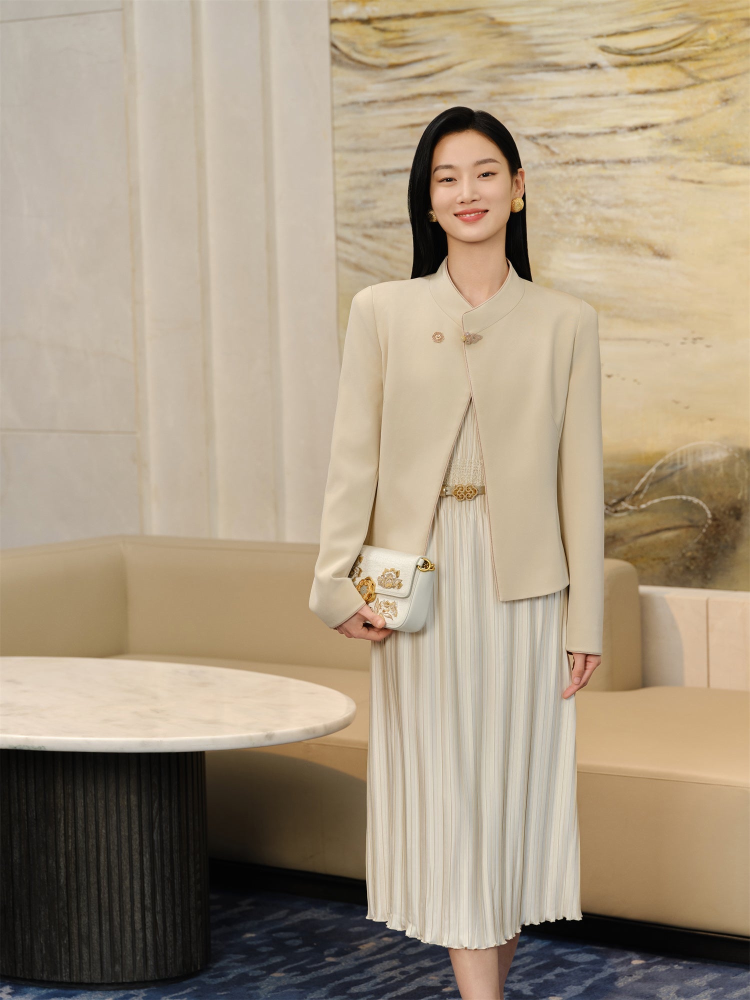 Modified Chinese Cross-Collar Jacket | Beige
