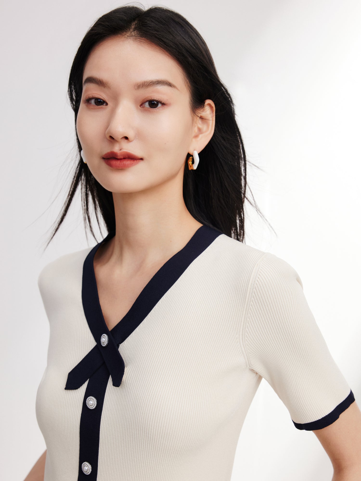 Short-Sleeved Color Block Knit Cardigan | Beige