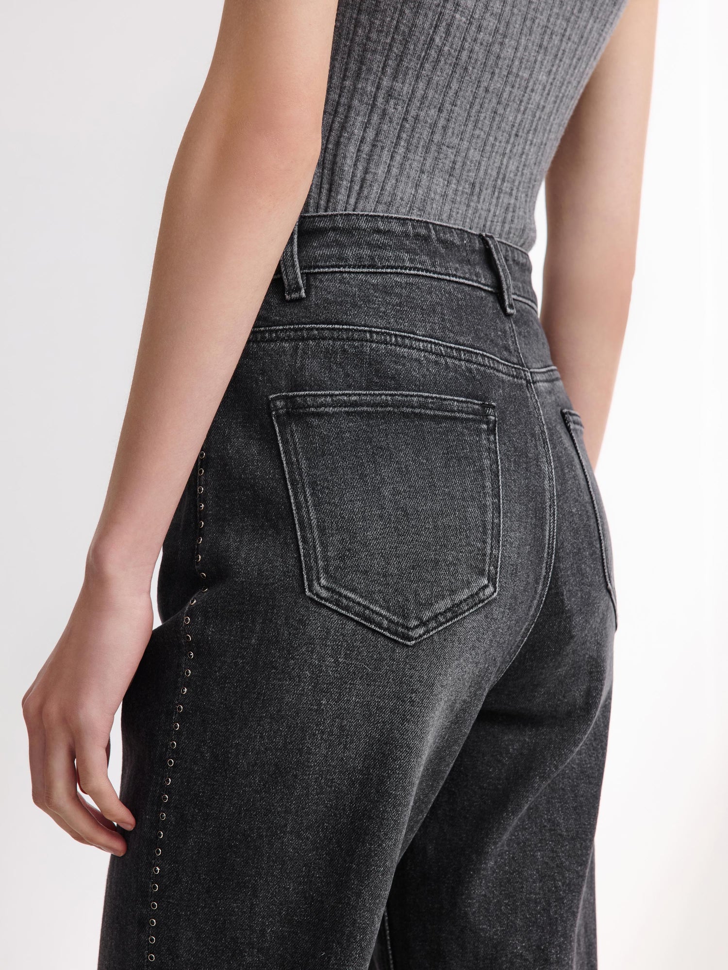 Dark-Wash Straight Leg Pants | Black