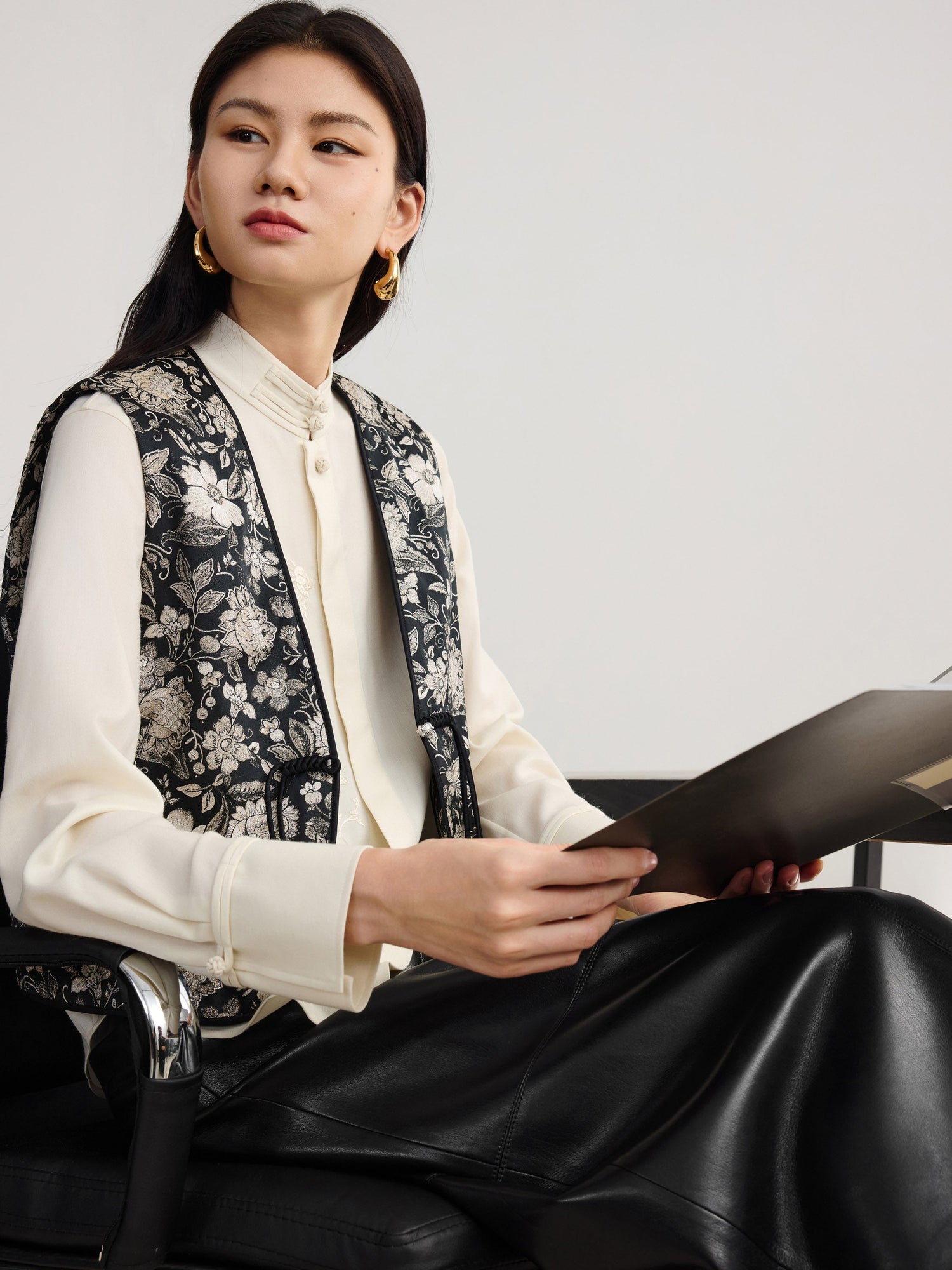 Floral Print Vest | Black