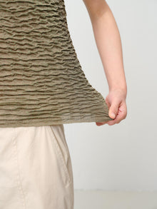 Slim-Fit Turtleneck Sleeveless Base Layer Top | Green