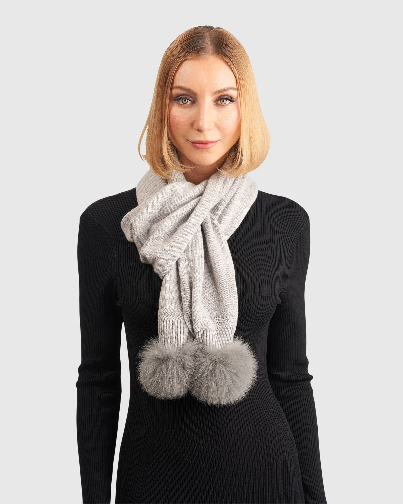 Knit Cashmere Scarf With Fox Pompom | Gray