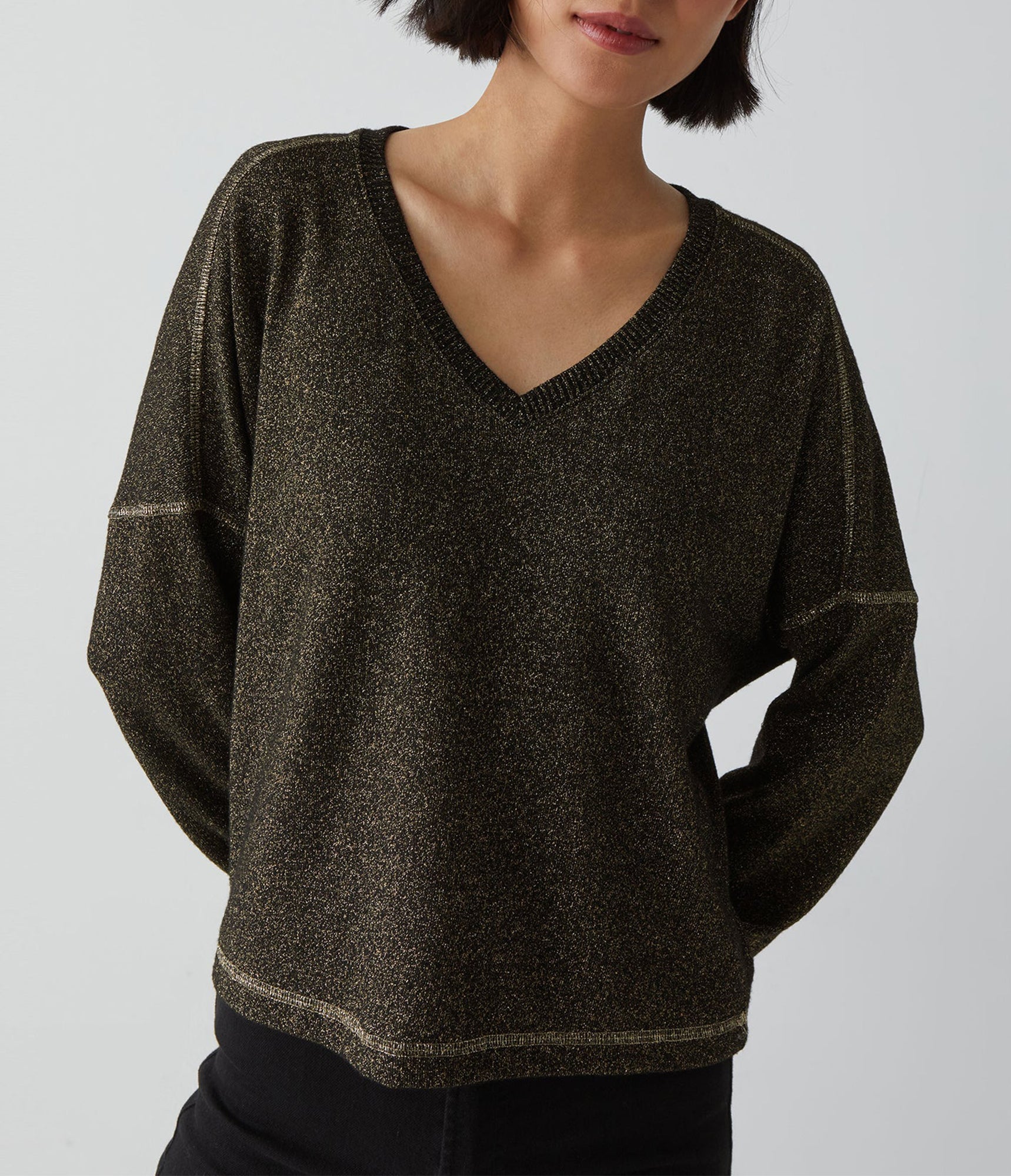 Vic V-Neck Sparkle Top | Black