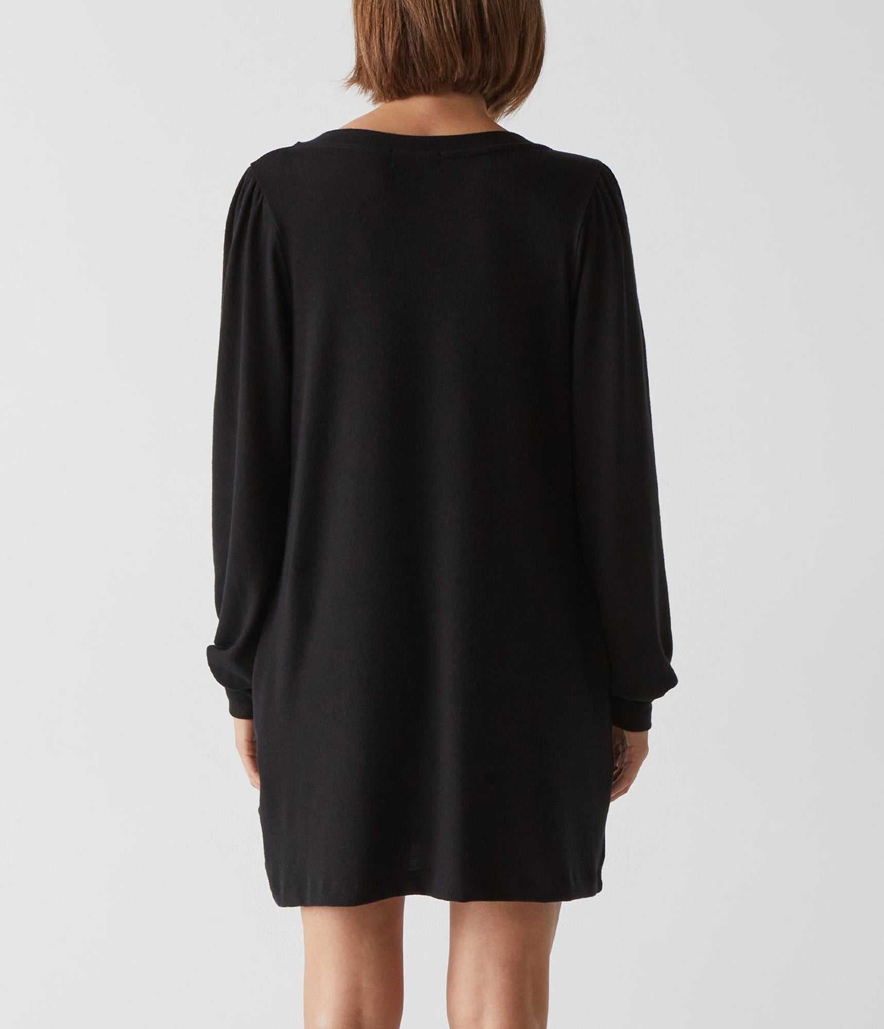 Trisha V-Neck Dress | Black